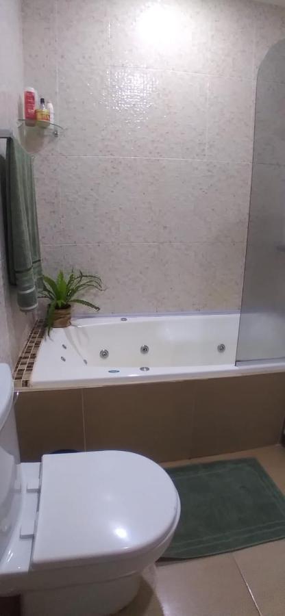 Vivi Iguazu Casa Familiar Villa ปูแอร์โตอีกวาซู ภายนอก รูปภาพ